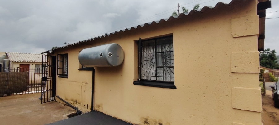 To Let 2 Bedroom Property for Rent in Mabopane Unit C North West